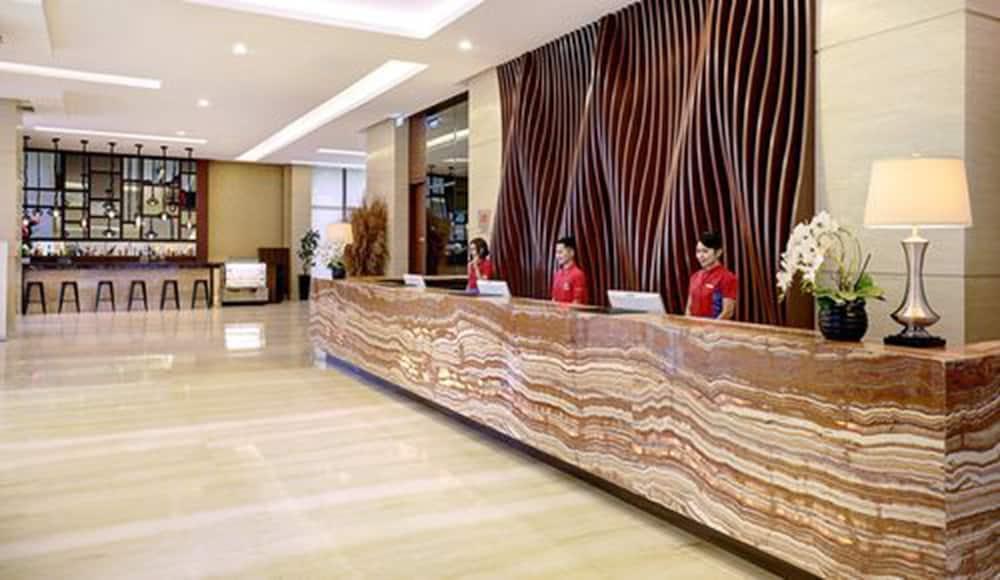 สวิส - เบลโฮเต็ล โซรง Hotel ภายนอก รูปภาพ