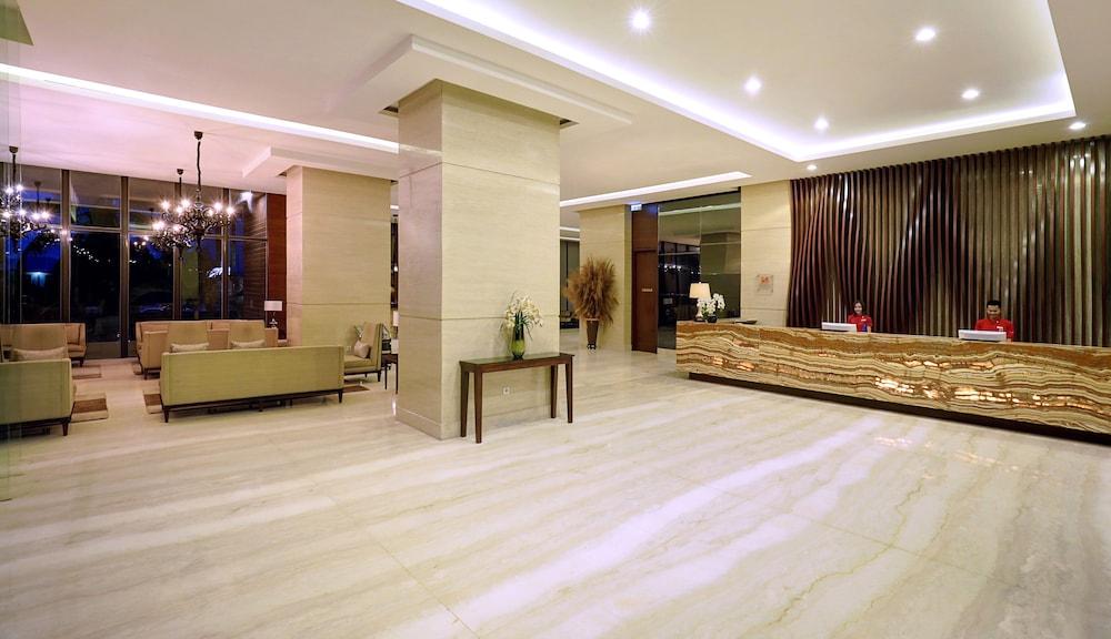 สวิส - เบลโฮเต็ล โซรง Hotel ภายนอก รูปภาพ