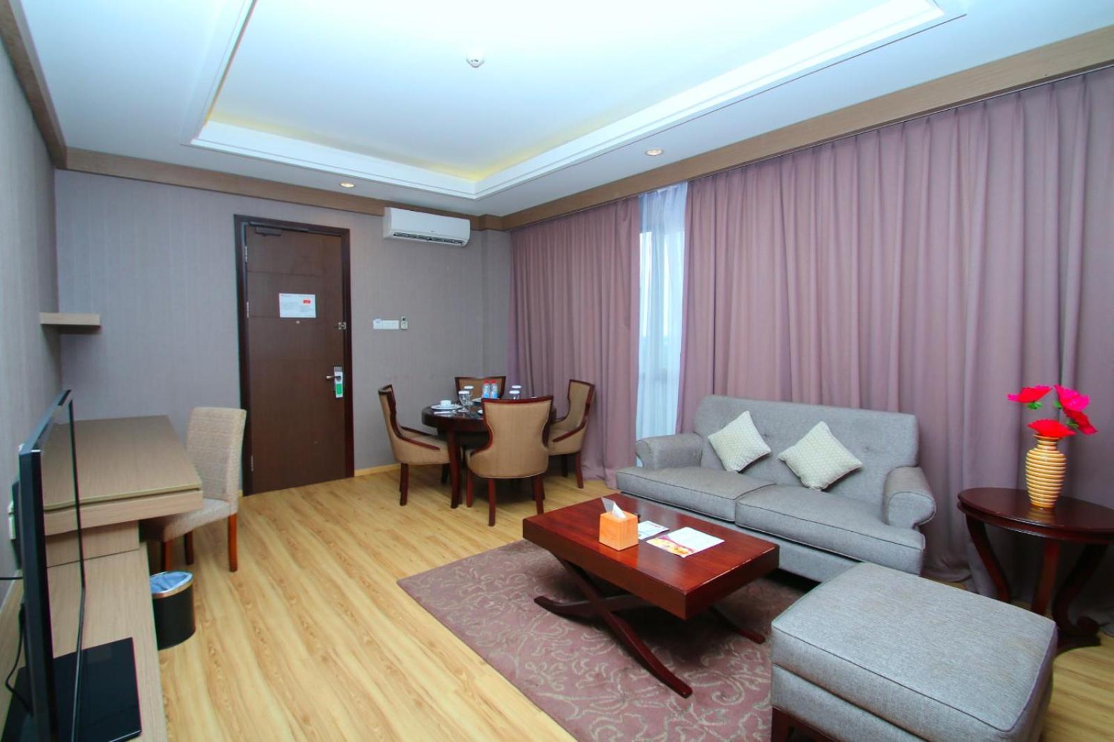 สวิส - เบลโฮเต็ล โซรง Hotel ภายนอก รูปภาพ