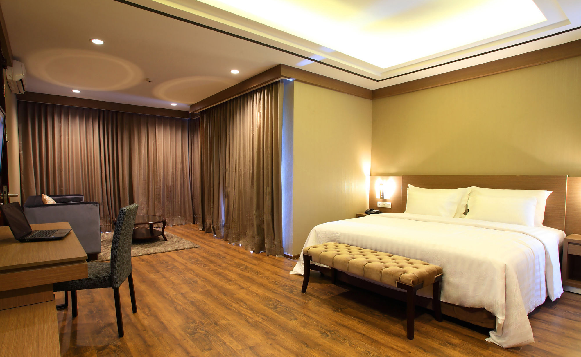 สวิส - เบลโฮเต็ล โซรง Hotel ภายนอก รูปภาพ